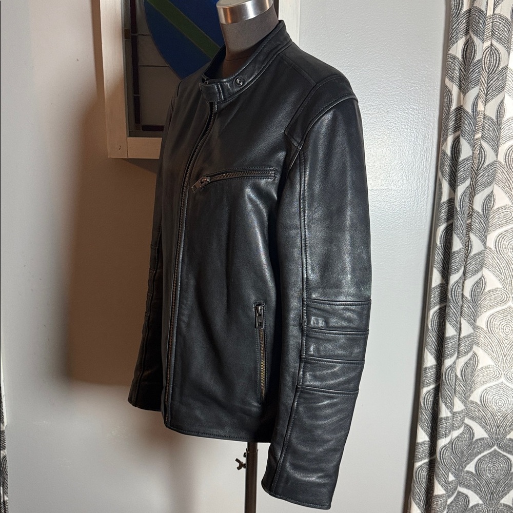 Andrew Marc Black Leather Moto Jacket SZ M - Picture 3 of 11